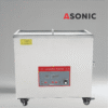 ASONIC IND-400 ultrazvočna čistilna naprava, kompaktna industrijska posoda za čiščenje majhnih in srednje velikih delov v delavnicah in laboratorijih.
