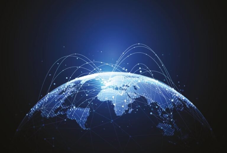 Ultrazvočni čistilnik ASONIC serije HOME se uporablja doma za čiščenje nakita