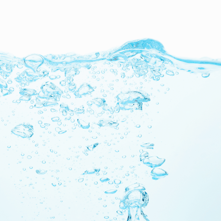 Svetlo modro ozadje z naraščajočimi mehurčki